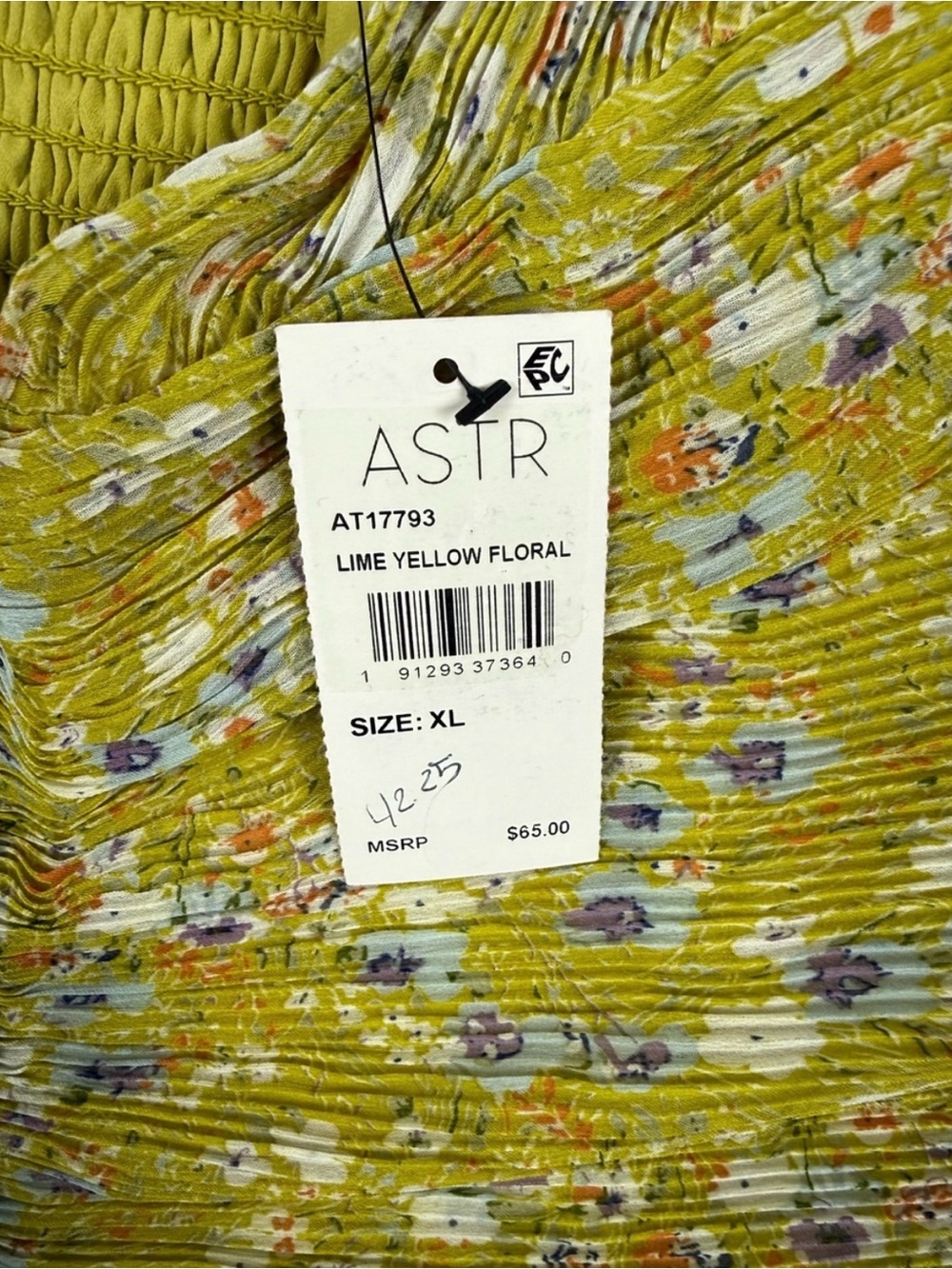 NWT ASTR The Label Chartreuse Ribbed Top - Picture 9 of 11